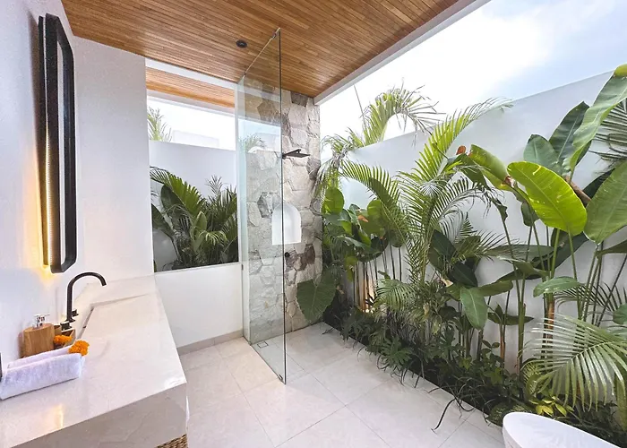 Villa Casa Petak 3 - Serene 2br Modern Sanctuary With Lush Pool In Pererenan Canggu (Bali)