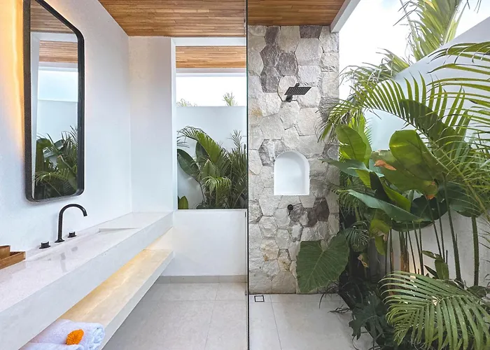 Casa Petak 3 - Serene 2br Modern Sanctuary With Lush Pool In Pererenan * Canggu (Bali)