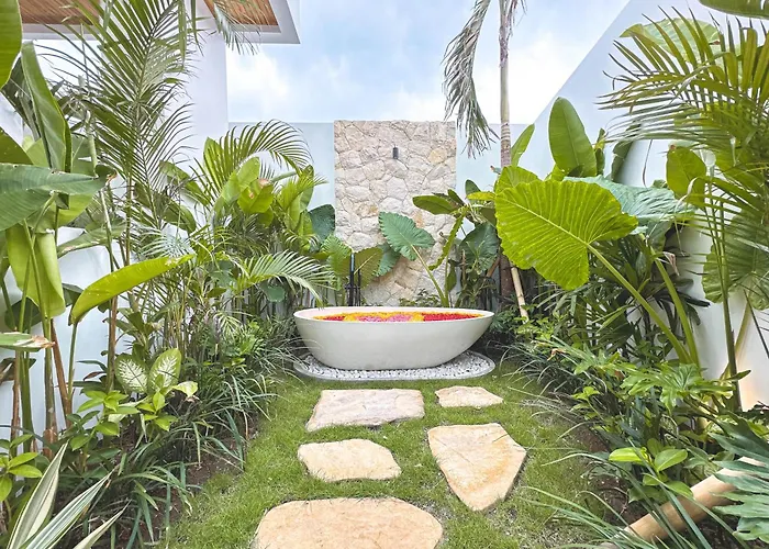 Casa Petak 3 - Serene 2br Modern Sanctuary With Lush Pool In Pererenan Canggu (Bali)