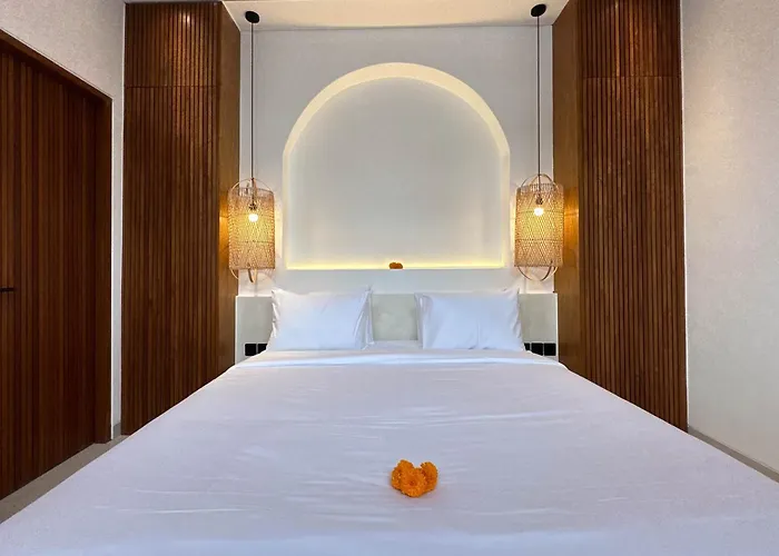 Casa Petak 3 - Serene 2br Modern Sanctuary With Lush Pool In Pererenan Canggu (Bali)